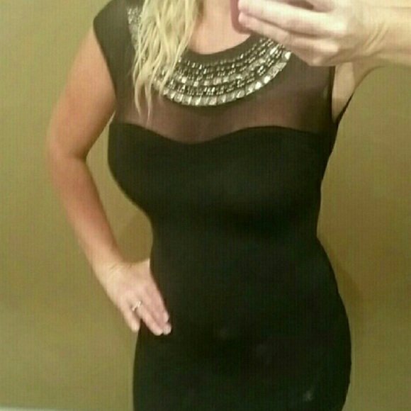 Bebe Dress - Picture 4 of 4